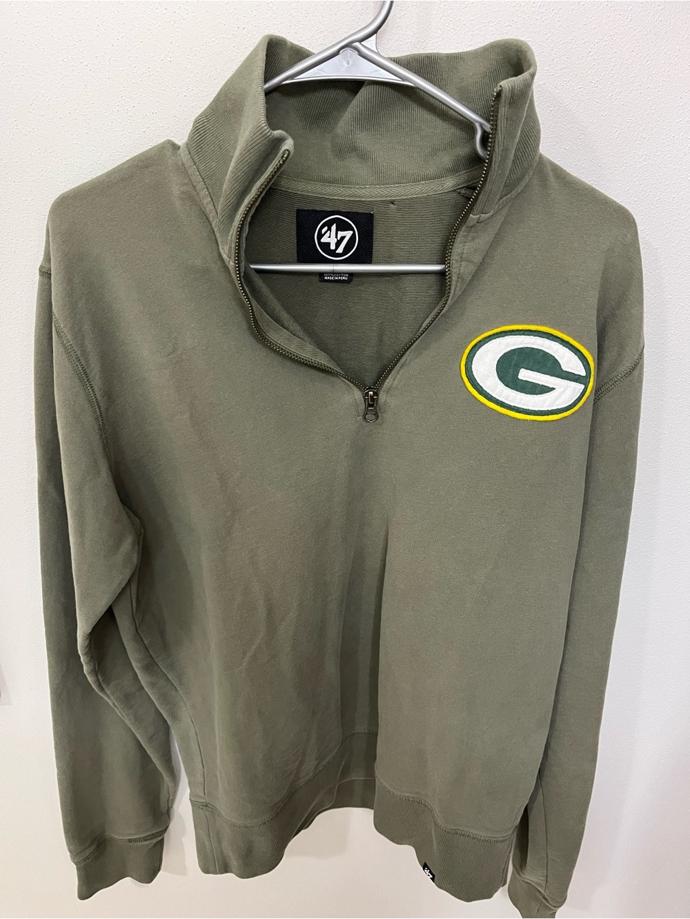 47 Green Bay Packers Olive Logo Patch Pullover